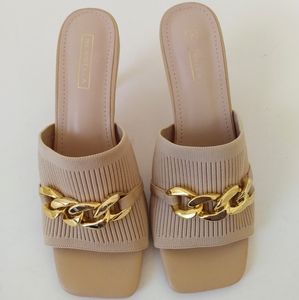 New Bella Tan Gold Tone Bit Slip On Mule 3" Heels sz 6
